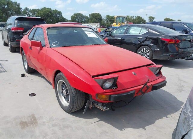 1984 PORSCHE 944