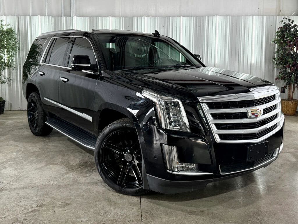 2017 CADILLAC Escalade