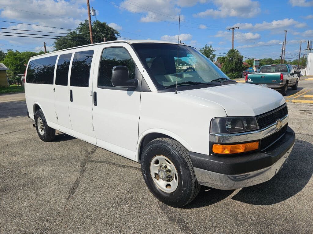 2013 CHEVROLET Express