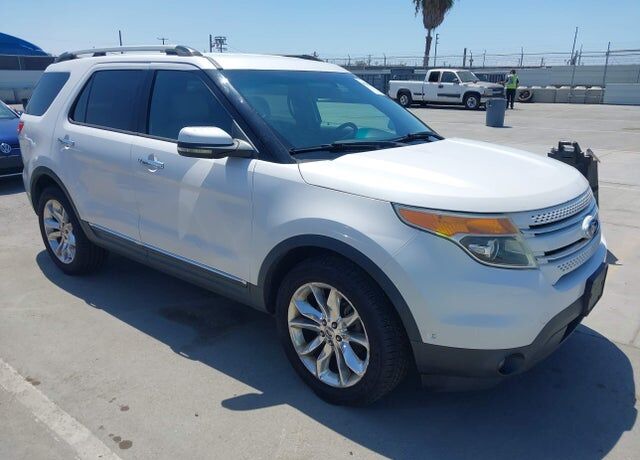 2011 FORD Explorer