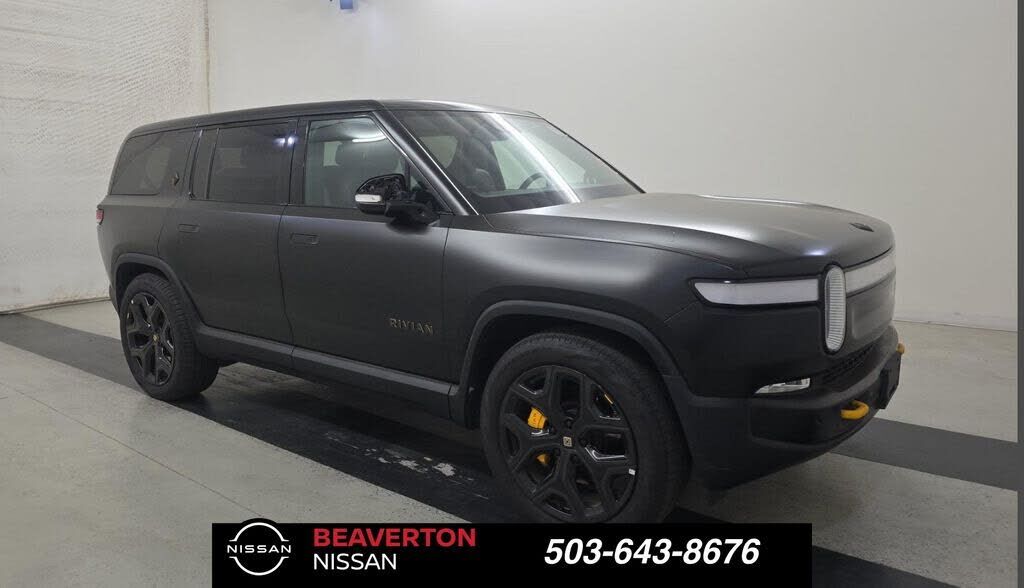 2024 RIVIAN R1S