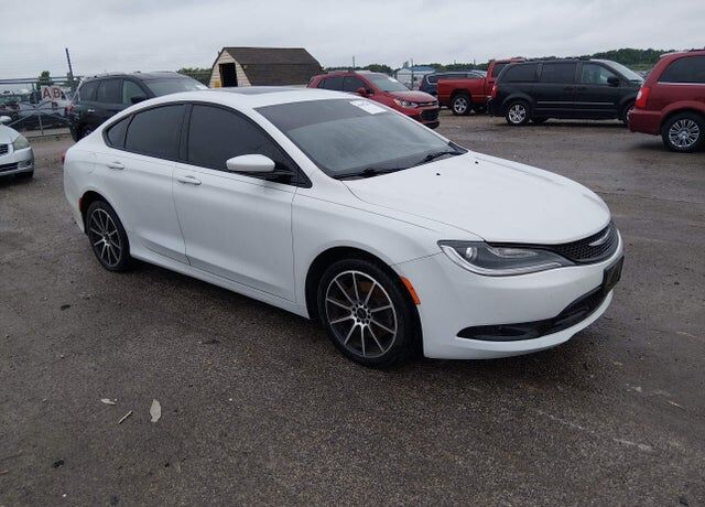 2015 CHRYSLER 200
