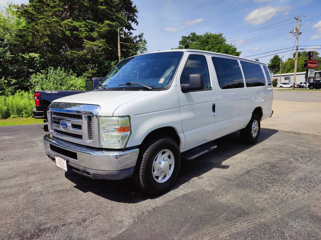 2010 FORD E-350