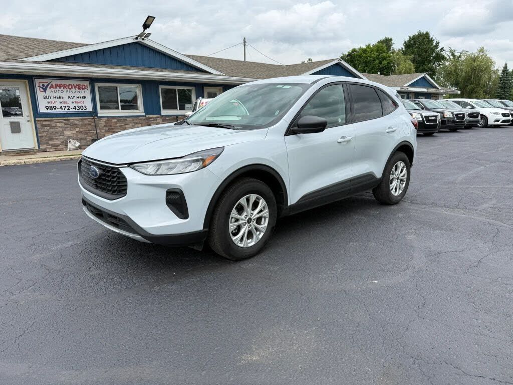 2025 FORD Escape