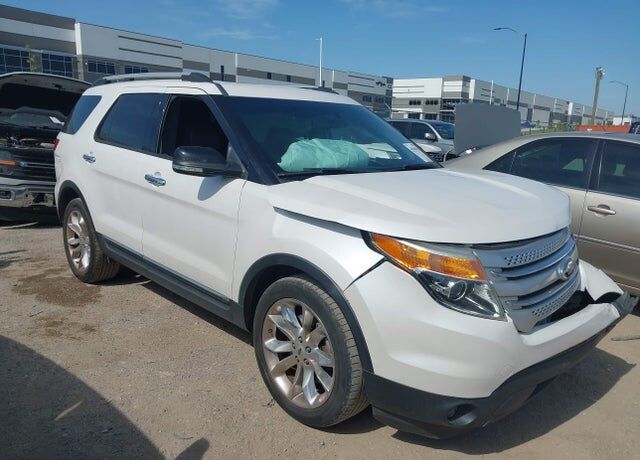 2014 FORD Explorer