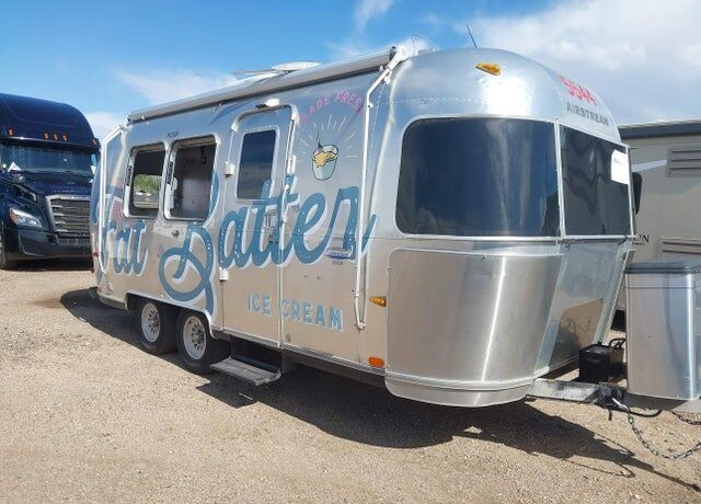 2006 AIRSTREAM Funeral Coach