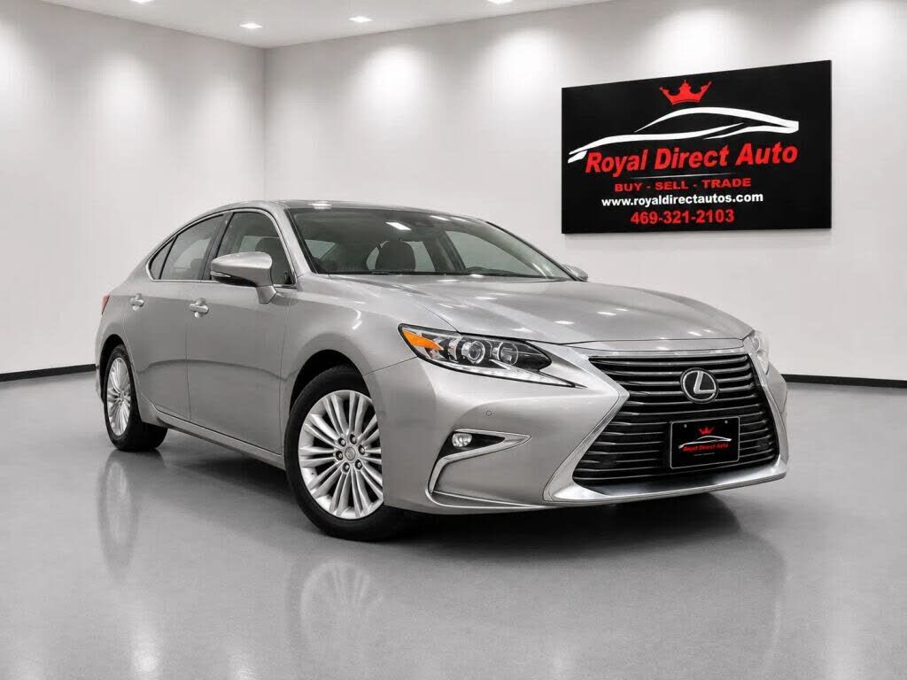 2017 LEXUS ES