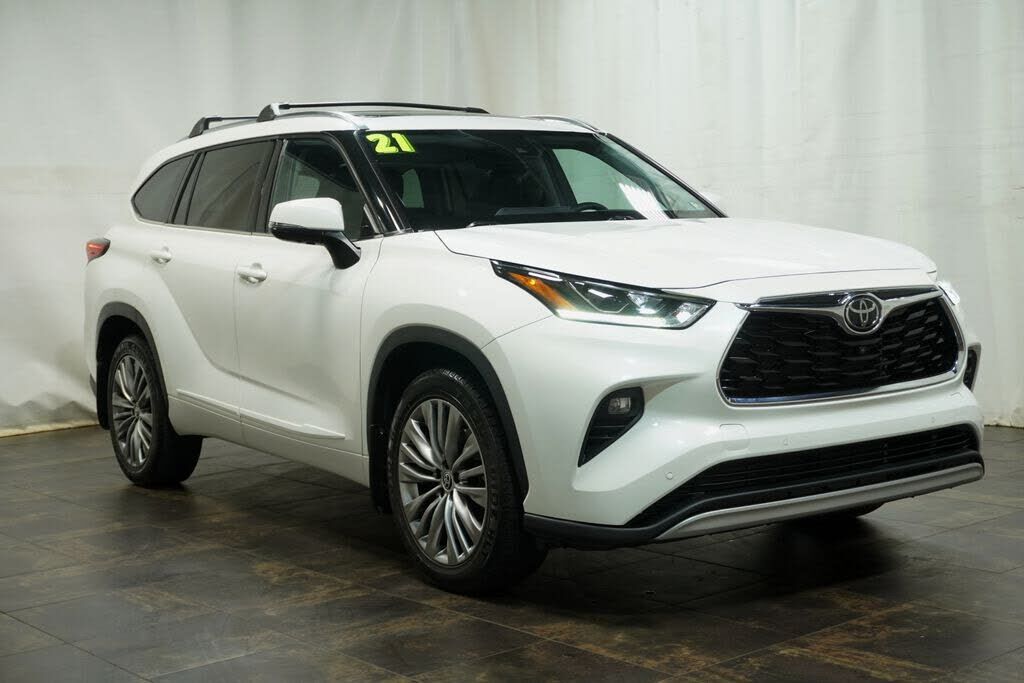 2021 TOYOTA Highlander