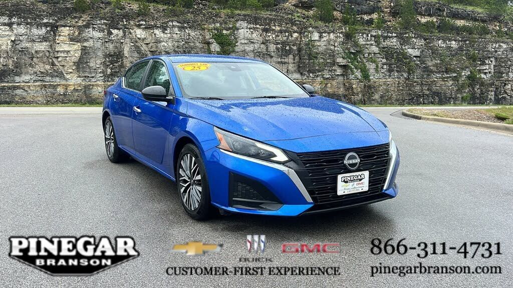 2025 NISSAN Altima