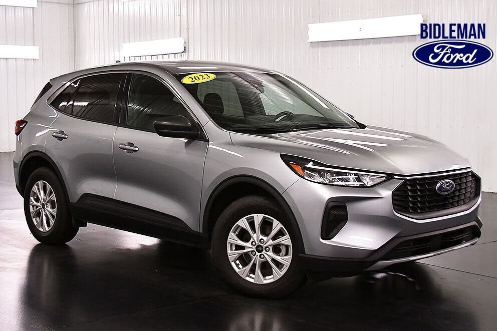 2023 FORD Escape