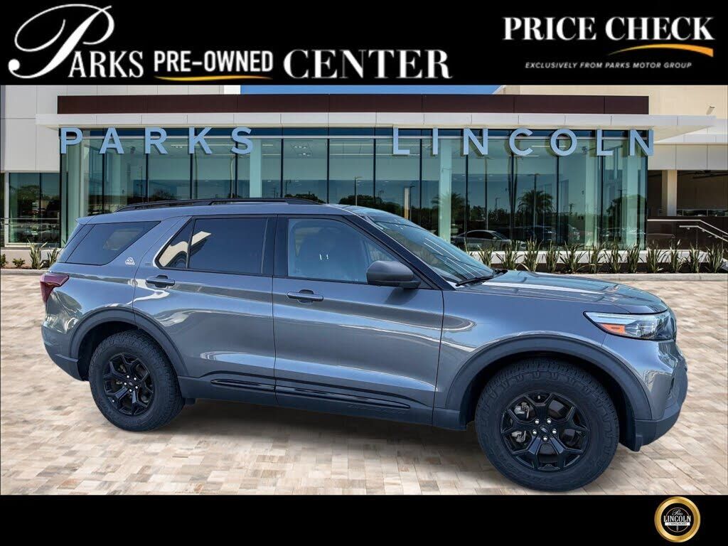 2022 FORD Explorer