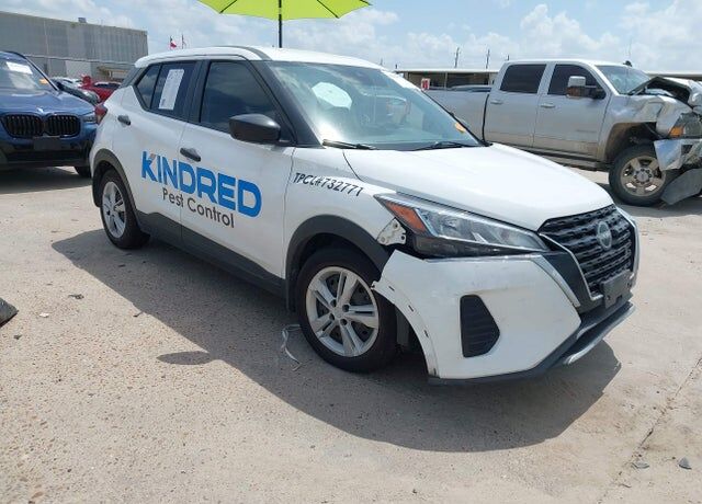 2023 NISSAN Kicks