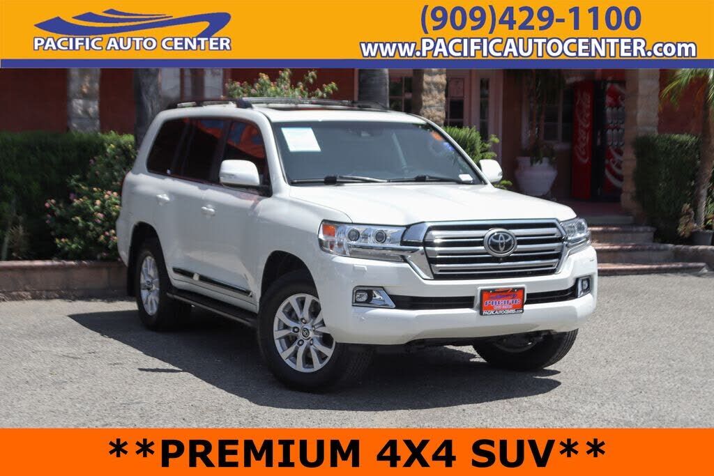 2018 TOYOTA Land Cruiser