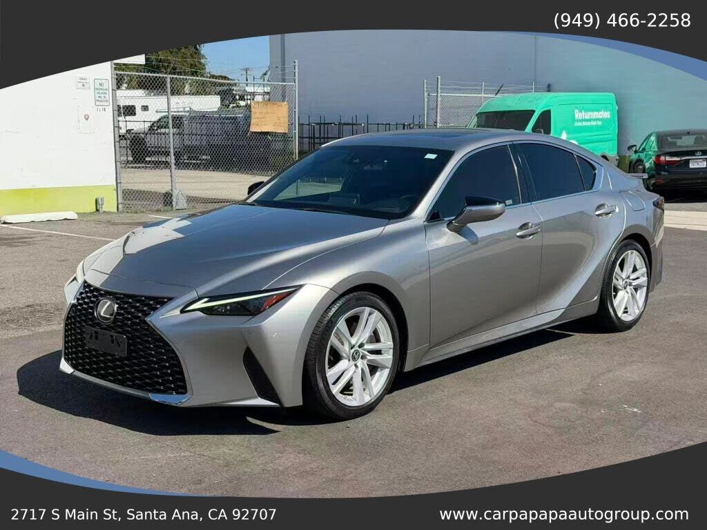 2021 LEXUS IS