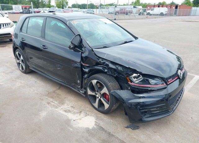 2016 VOLKSWAGEN Golf GTI