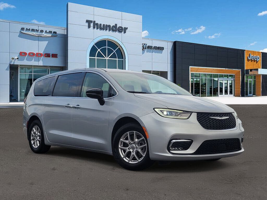 2024 CHRYSLER Pacifica