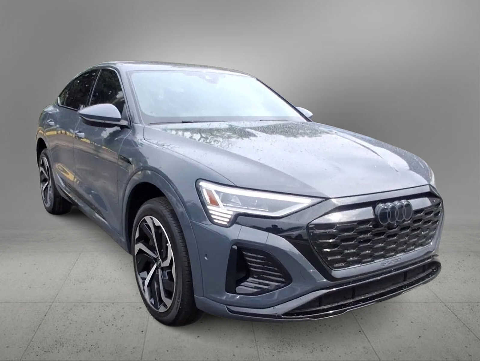 2024 Audi Q8