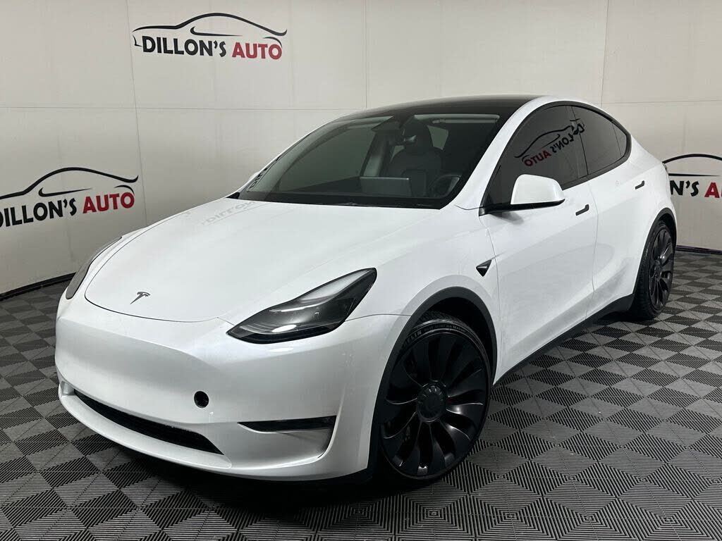 2023 TESLA Model Y