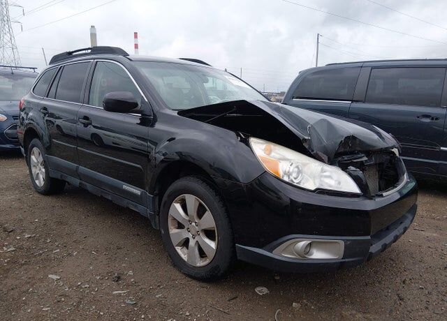 2012 SUBARU Outback