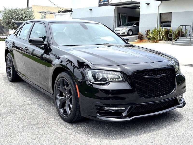 2023 CHRYSLER 300