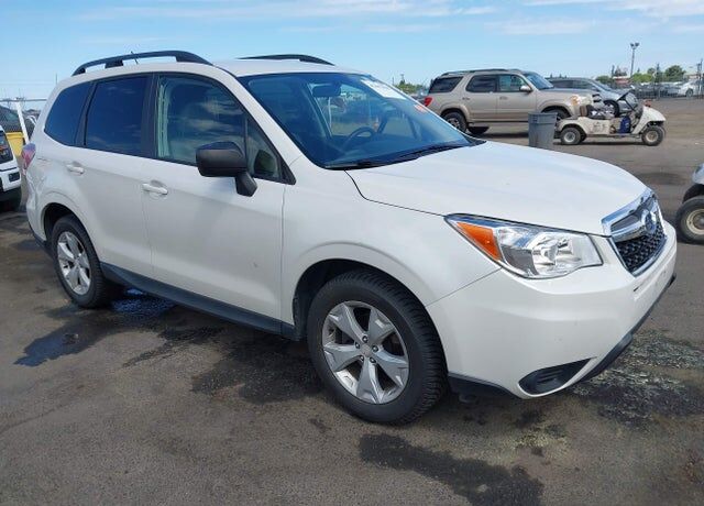 2015 SUBARU Forester