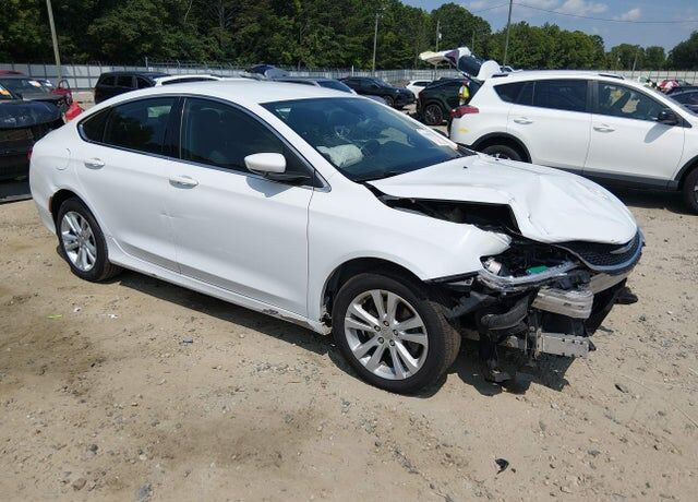 2015 CHRYSLER 200