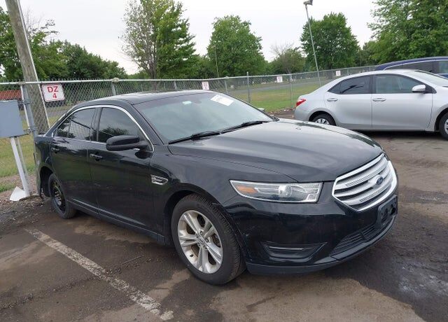 2016 FORD Taurus