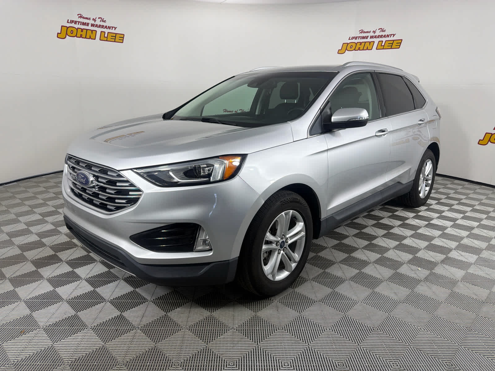 2019 FORD Edge