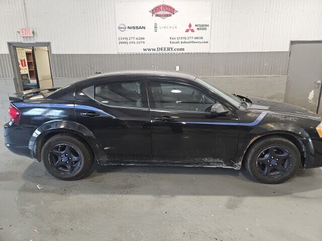 2013 DODGE Avenger