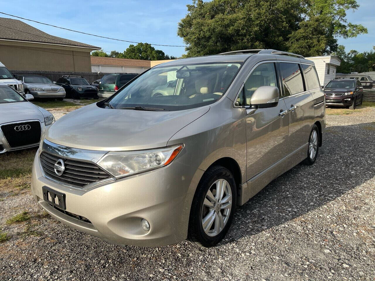 2012 NISSAN Quest