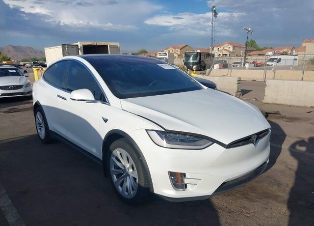 2020 TESLA Model X