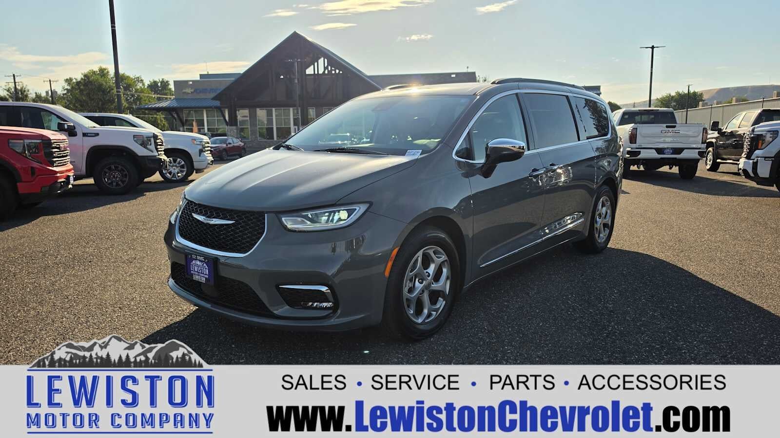 2023 CHRYSLER Pacifica