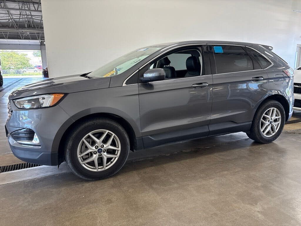 2022 FORD Edge