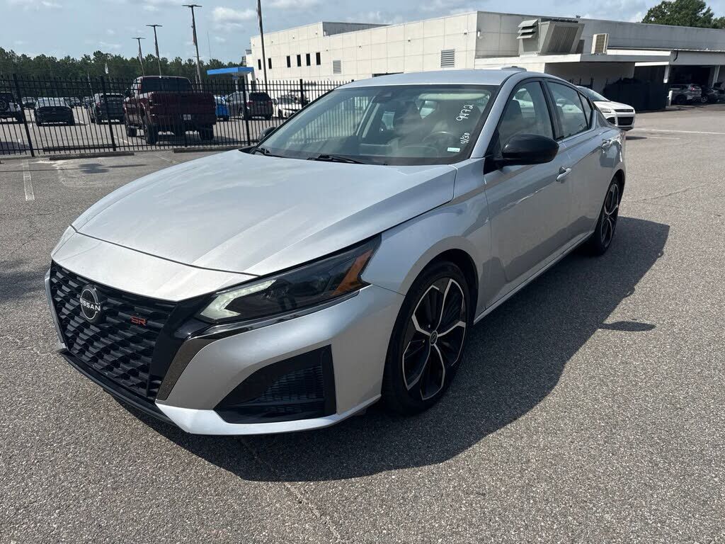 2024 NISSAN Altima