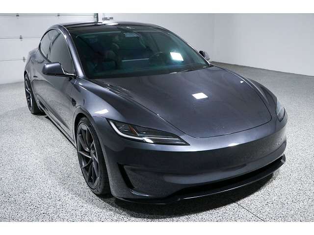 2025 TESLA Model 3