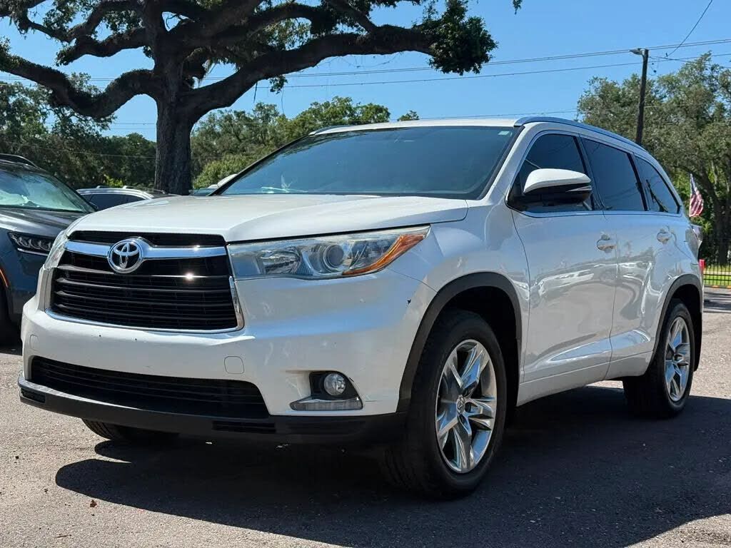 2015 TOYOTA Highlander