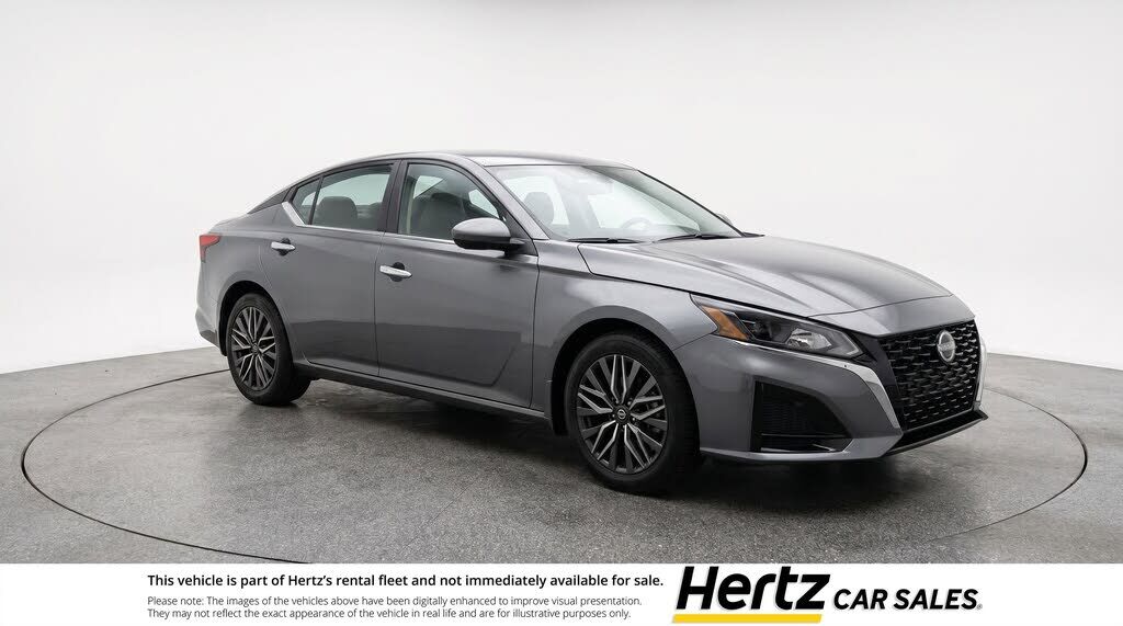 2025 NISSAN Altima