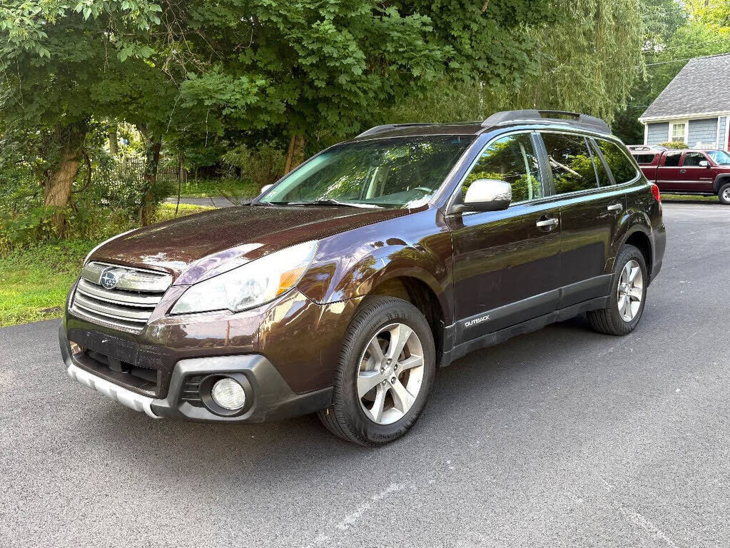 2013 SUBARU Outback