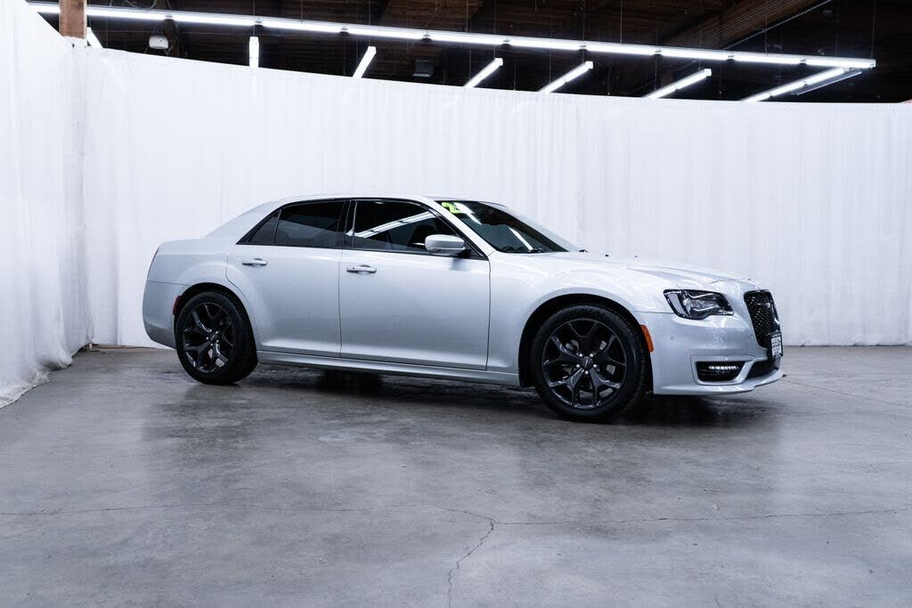 2021 CHRYSLER 300