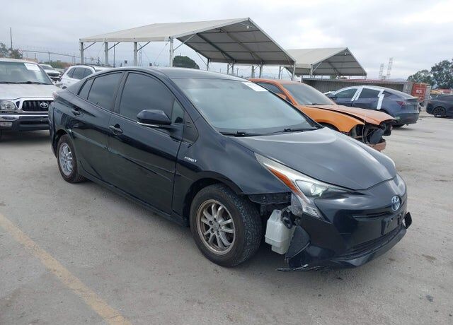 2016 TOYOTA PRIUS