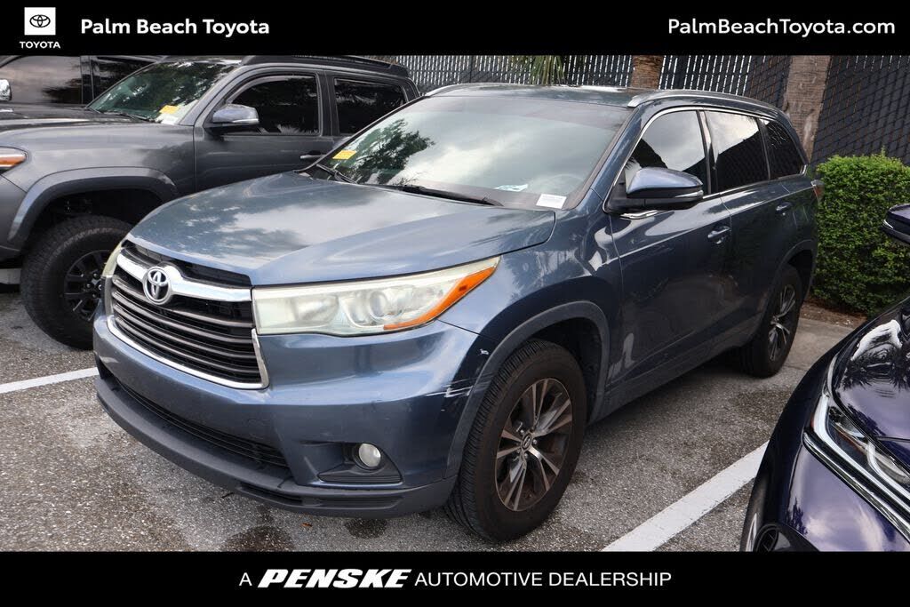 2016 TOYOTA Highlander