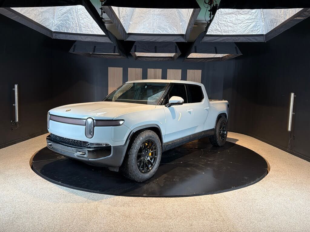2022 RIVIAN R1T