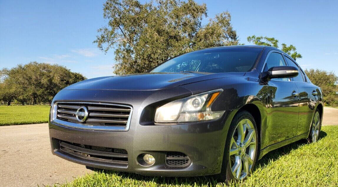 2012 NISSAN Maxima