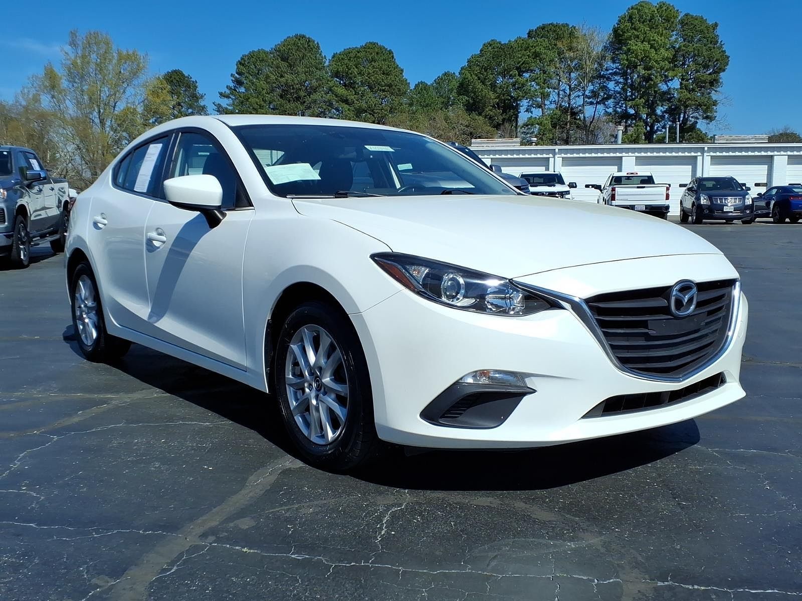 2016 MAZDA Mazda3