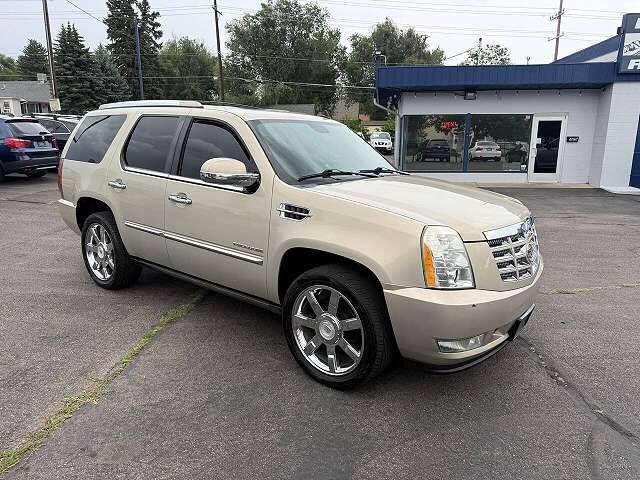 2010 CADILLAC Escalade