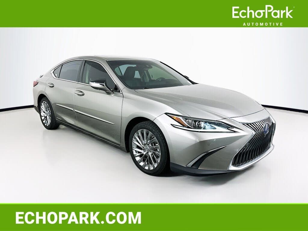 2019 LEXUS ES
