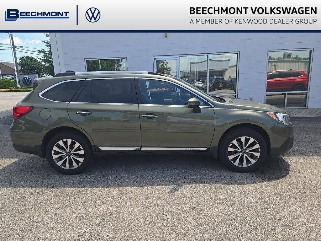 2017 SUBARU Outback
