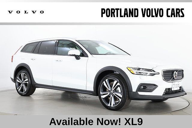2026 VOLVO V60CC