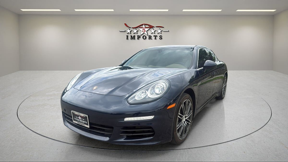 2016 PORSCHE Panamera