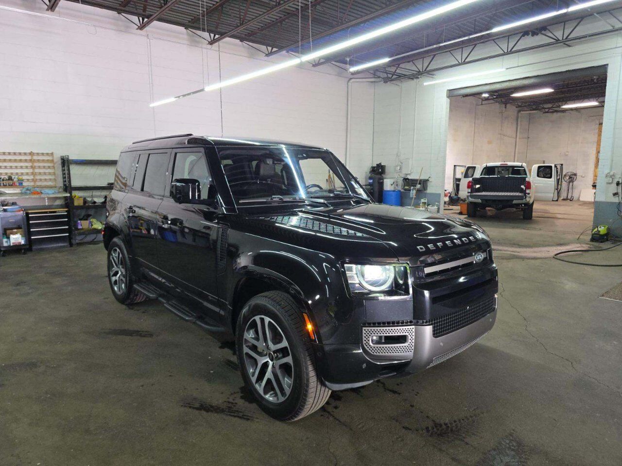 2021 LAND ROVER Defender